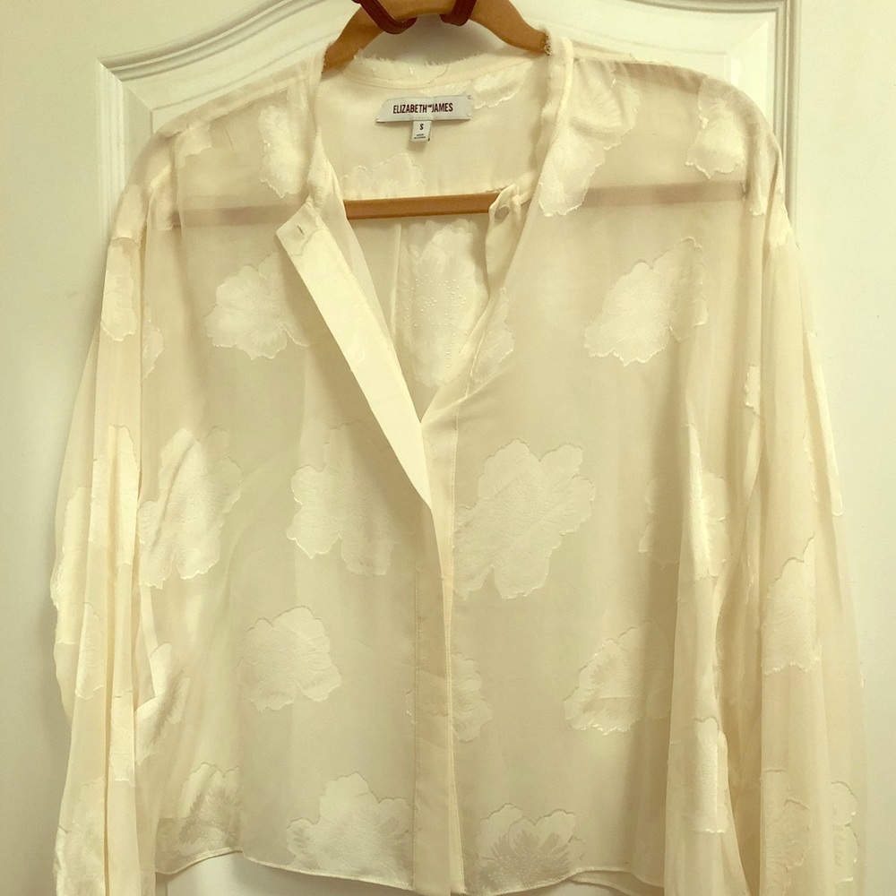 Elizabeth and James. White Silk blouse. SM.